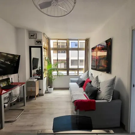 2 Bedrooms Flat 50 Mts Away From Canteras